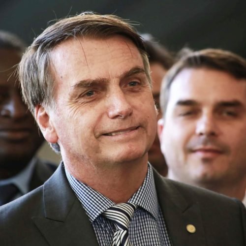 Bolsonaro anuncia fim de novas lombadas eletrônicas