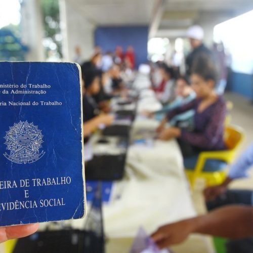 Sine-PB tem 300 vagas para atendente de telemarketing sem exigir experiência e mais 238 oportunidades