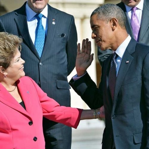 Obama conversa com Dilma sobre espionagem
