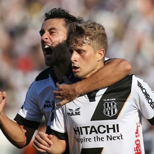Ponte Preta vira no fim e afunda o Vasco