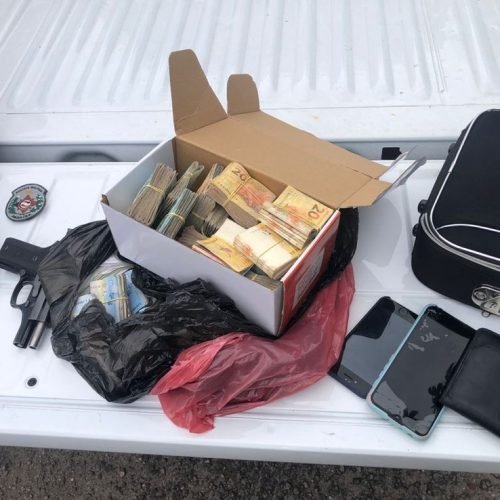 TROCA DE TIROS ENTRE POLÍCIA E SUSPEITOS DE ASSALTO DEIXA QUATRO FERIDOS, EM JOÃO PESSO