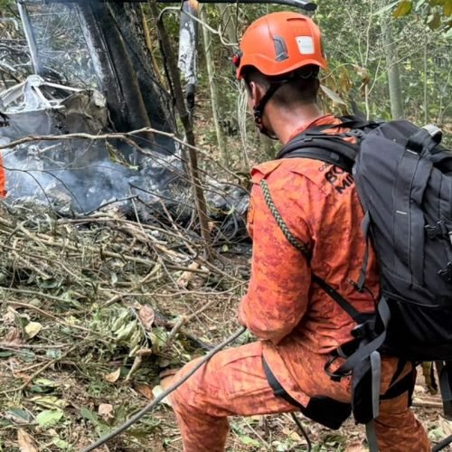 Justiça bloqueia bens de empresa por queda de helicóptero, no Rio