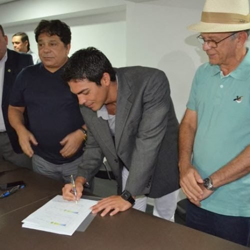 Nadador Kaio Márcio se filia ao PEN e deve concorrer a deputado pela PB