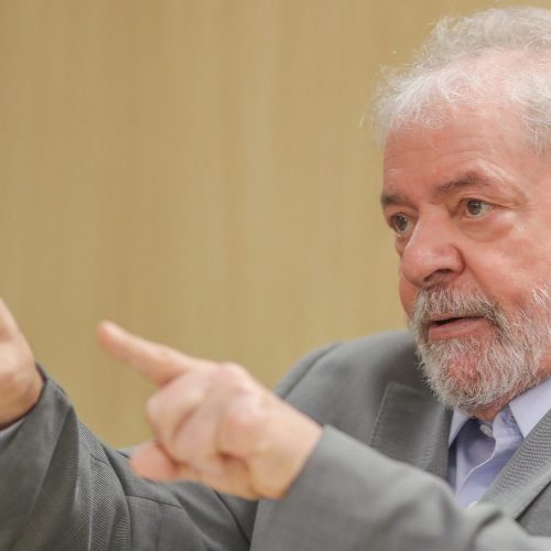 MPF diz ao STJ que Lula pode cumprir pena no regime semiaberto