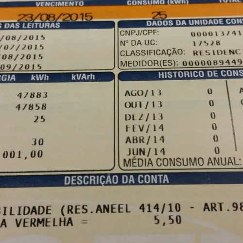 Prévia da inflação oficial cai pela metade e fecha outubro em 0,32%