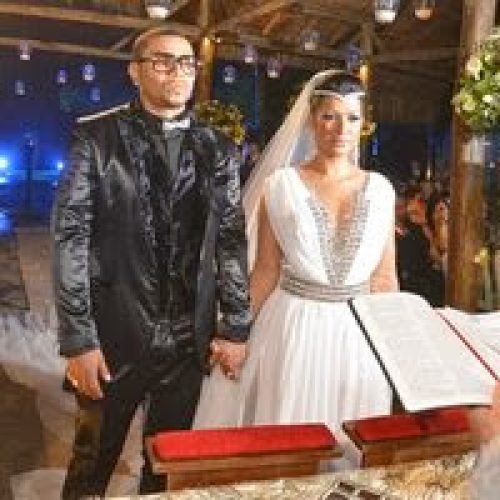 Naldo e Ellen Cardoso se casam no Rio de Janeiro