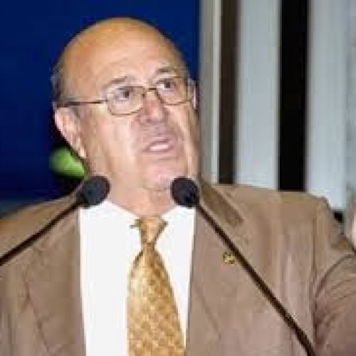 Ney Suassuna filia-se ao PSL e deve disputar eleições para o Senado