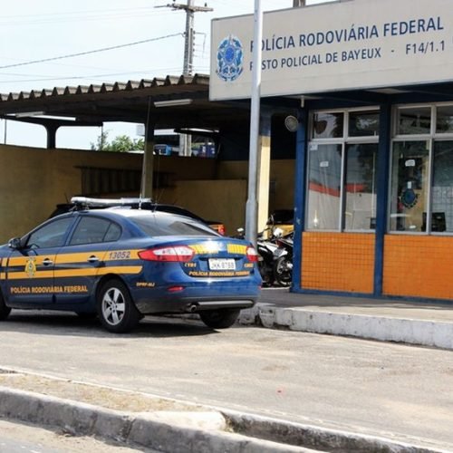 Em Bayeux, engavetamento deixa dois feridos e dois condutores fogem