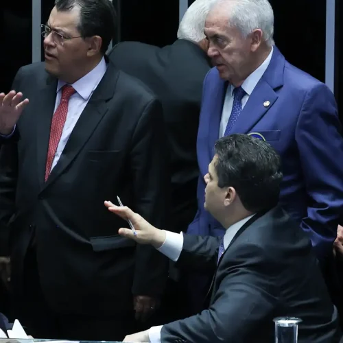 Senadores aprovam pedido para acelerar votação da PEC da Segurança