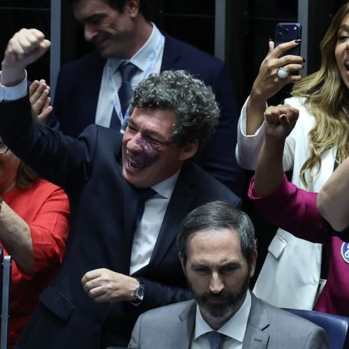 Senado aprova fim da escala 6×1 e redução da jornada de trabalho