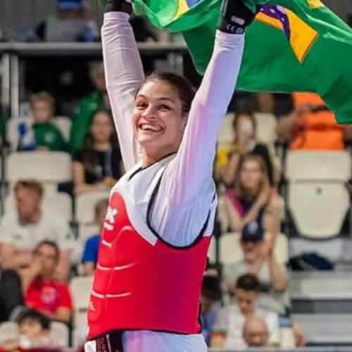 Maria Clara Pacheco é ouro em 3ª etapa do Grand Prix de taekwondo