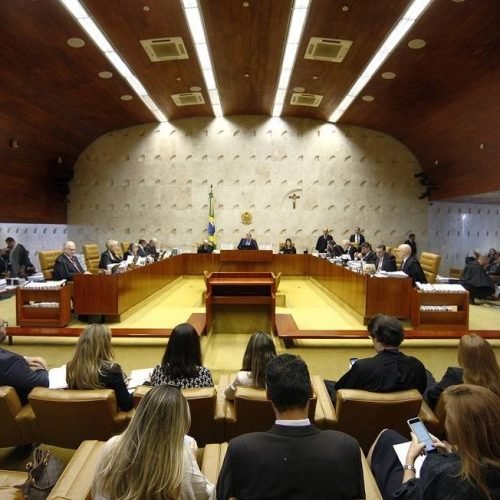 Maioria do STF decide que homofobia é crime